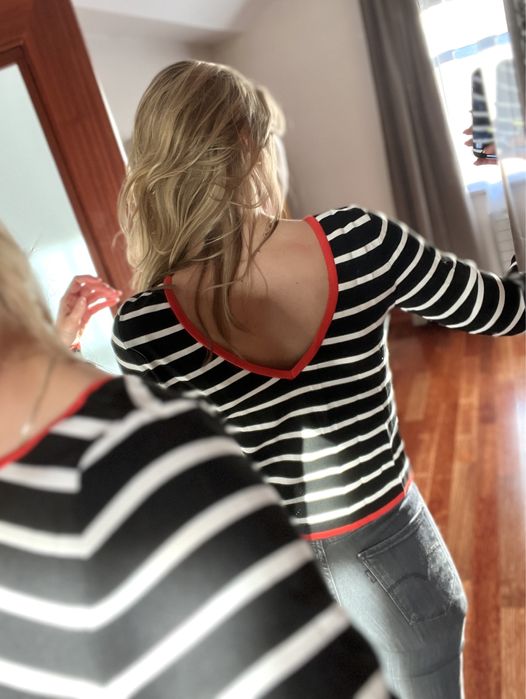 Sweterek w paski ZARA z wyciętymi plecami