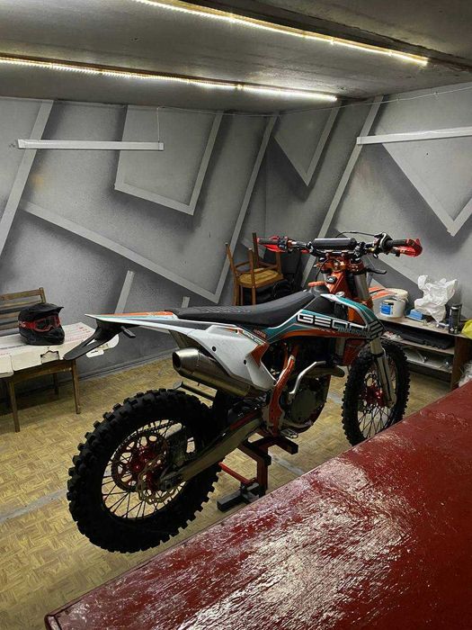 Продам мотоцикл GEON GNX250