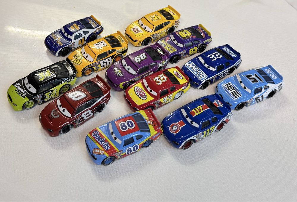 Нові машинки Мультик Тачки 1;2 и Байки метра. Маквин, метр cars