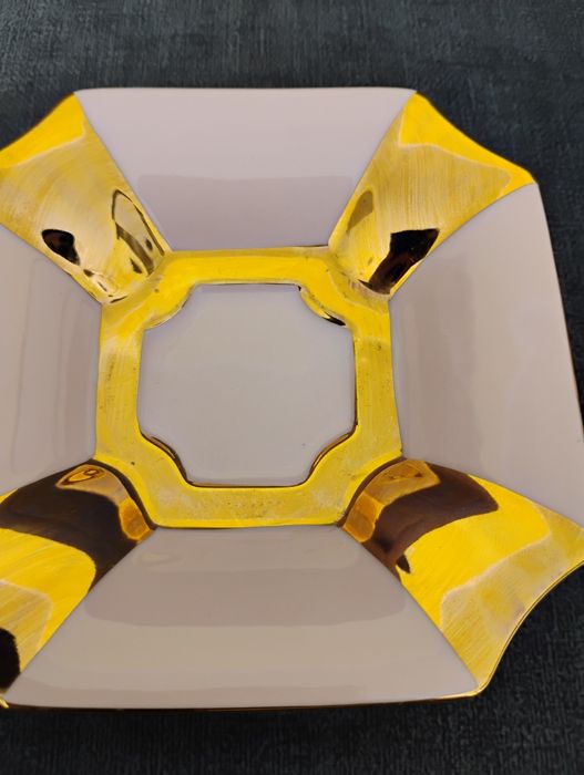 Filiżanka różowa porcelana