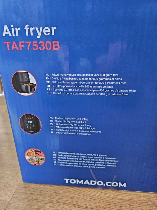 Frytkownica beztłuszczowa TOMADO TAF7530B 3L – NOWA