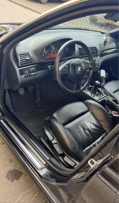 Bmw 320i lpg android tuba sub czarny sufit skora  sporty