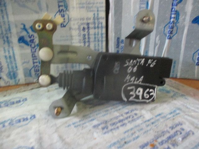 Fechadura / fecho da mala HYUNDAI Santa Fé II (CM)