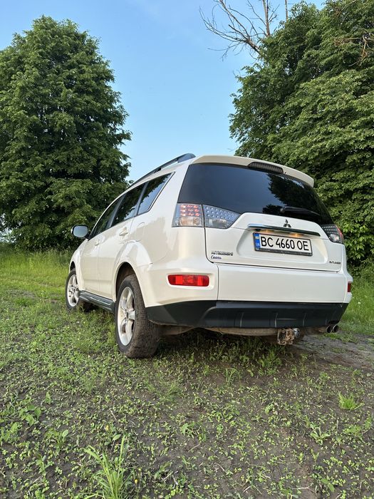 Mitsubishi outlender xl