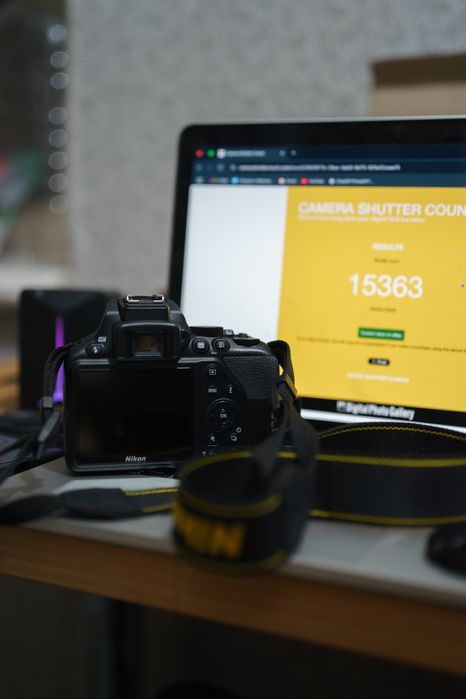 Nikon d3500 + об'єктив 18-55 VR (15к пробіг)