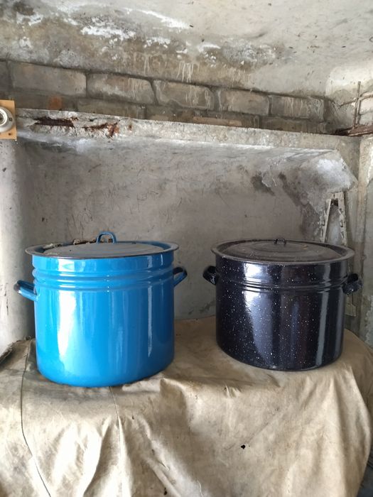 Кастрюлі  емаліровані на 40 л.