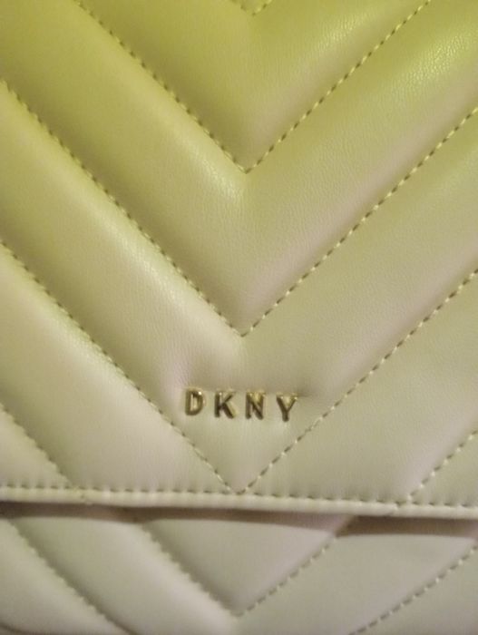 Mala de senhora DKNY