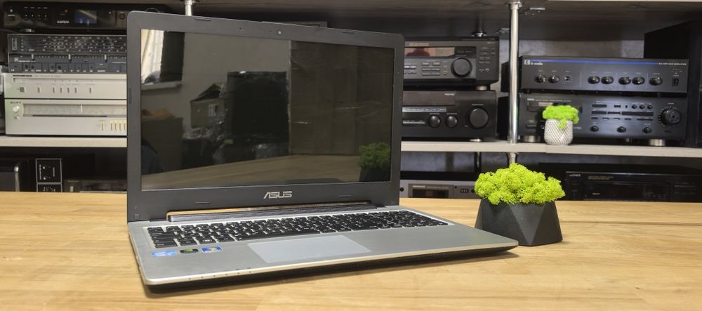 Ноутбуки Monster Abra A5/i7-10gen//Ram no /HDD no/Asus R500V/i3-3120m/