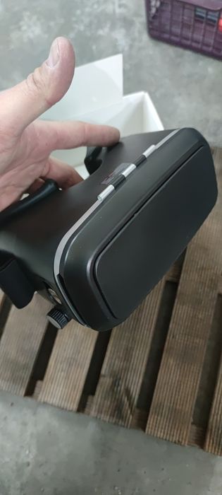 Gogle vr. Telefon wyprzedaż garazowa