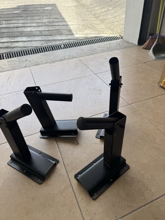 Suportes de parede para colunas de som