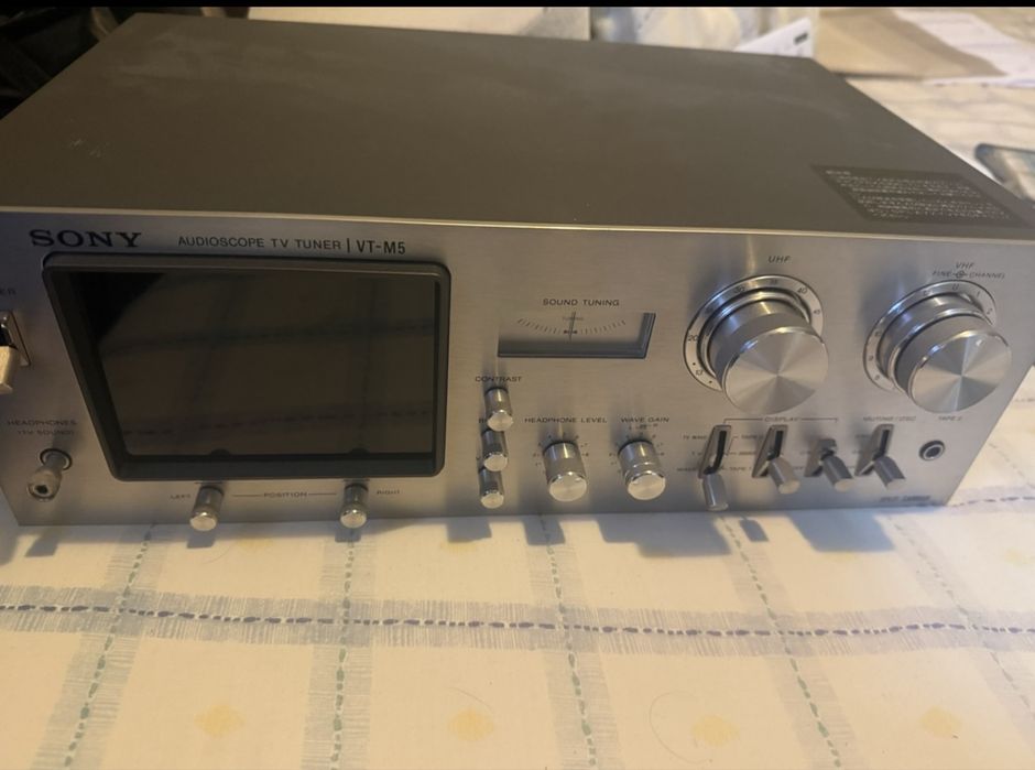 Sony Audioscope VT-M5 na caixa com manual e garantia, como novo apesar dos seus 50 anos.