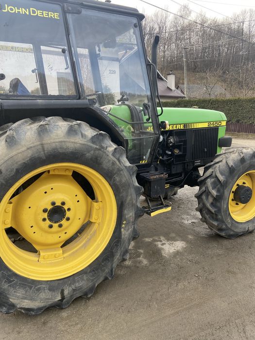 Sprzedam ciągnik rolniczy John Deere 2450