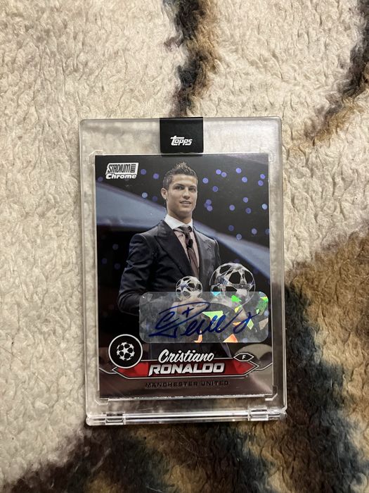 Карточка Topps с автографом Cristiano Ronaldo