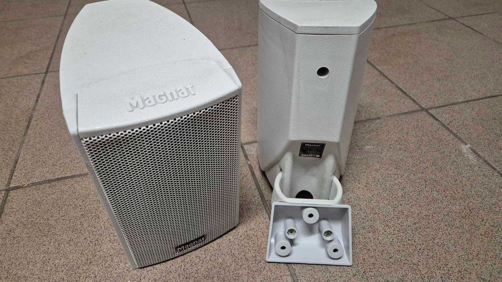 Głośniki Magnat Pro 110 białe dwie sztuki