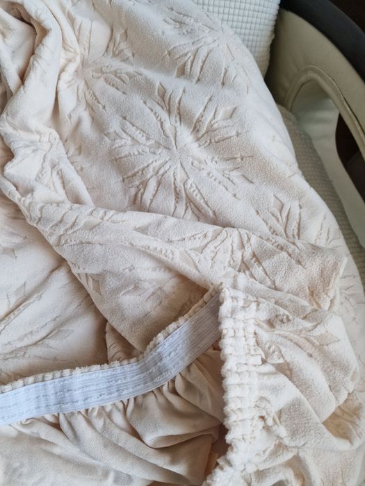 Чохол бежевий на диван книжку р. L