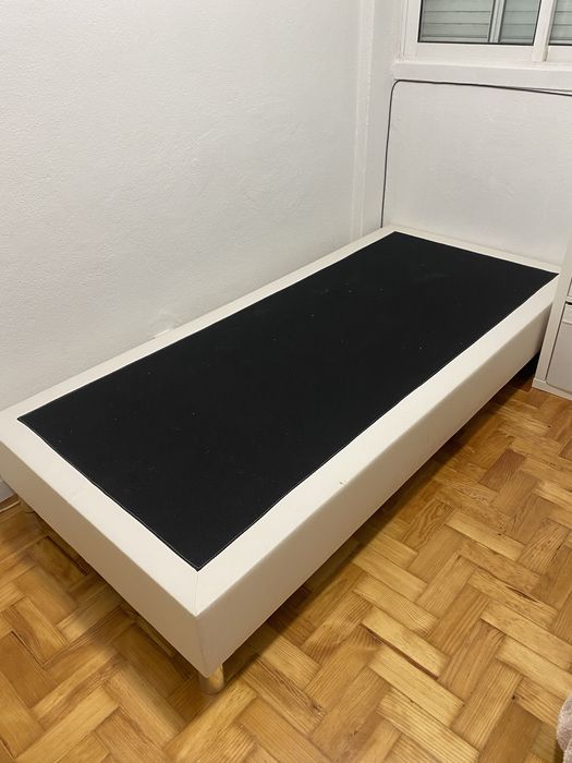 Cama de solteiro