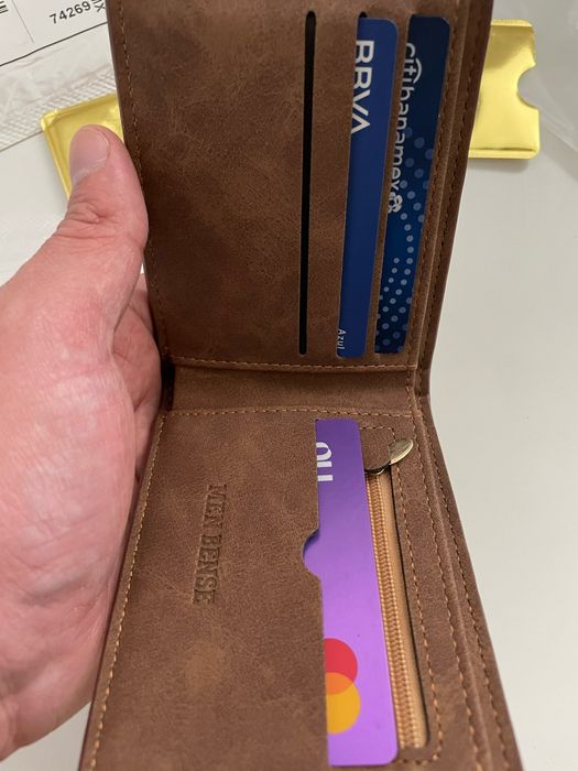 Кошелёк мужской. Модный кожаный кошелёк.