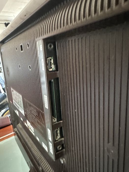 Televisao Samsung 1080p com adaptador para computador