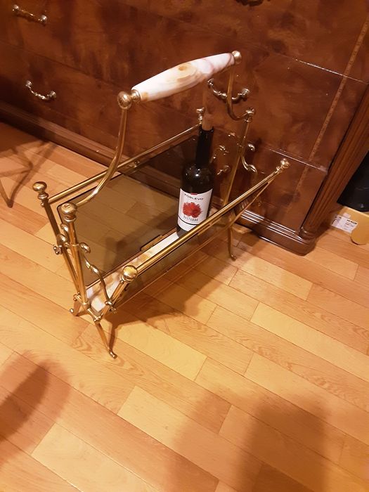 Винтажная стильная газетница бар Франция