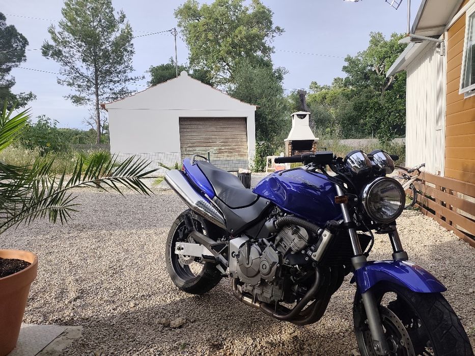 Hornet 600 2001 com apenas 9000km