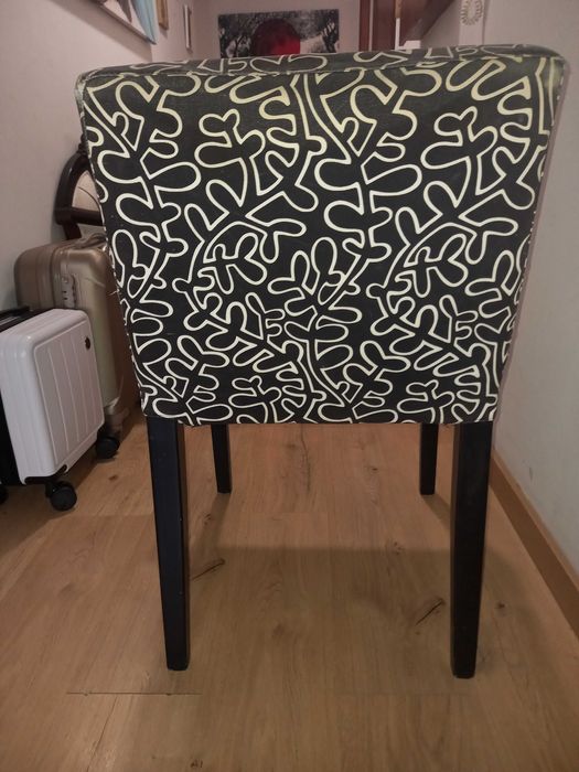 Cadeiras em bom estado