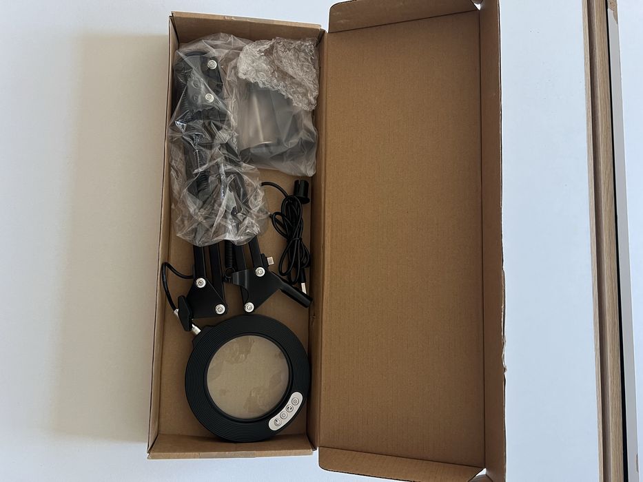 Lampa Z Lupą Led Kosmetyczna Dermatologiczna Usb