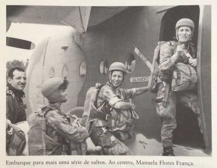ANJOS NA GUERRA - Enfermeiras Pára-quedistas, de Susana Torrão - 2011
