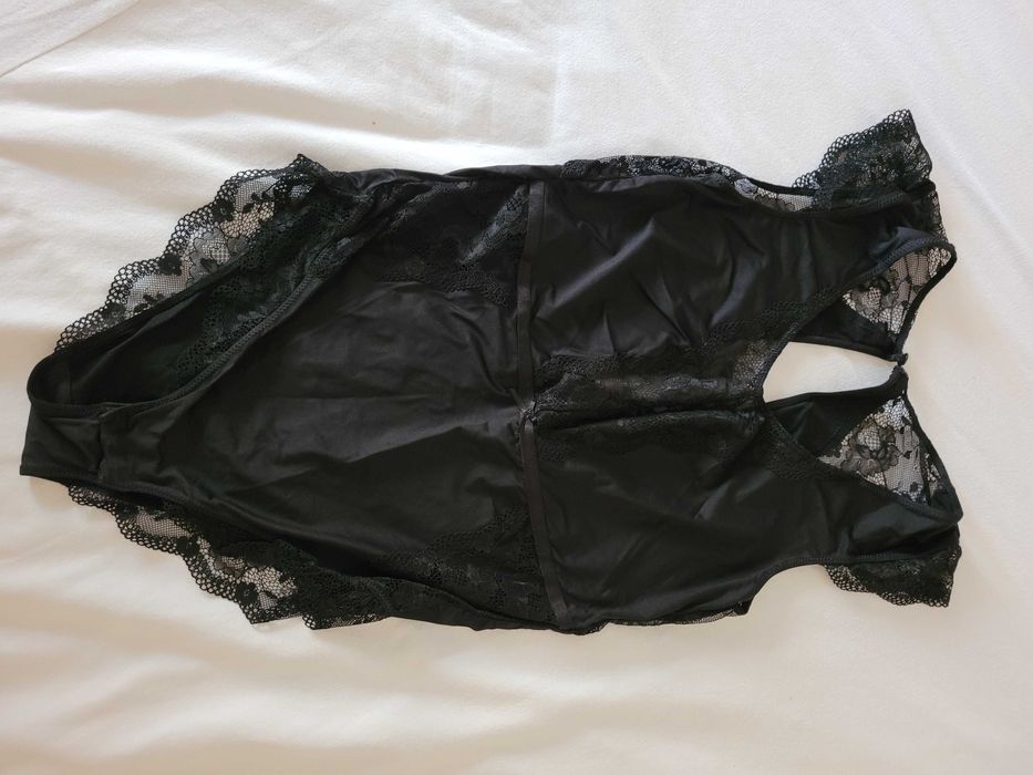 Czarne body pod sukienkę M