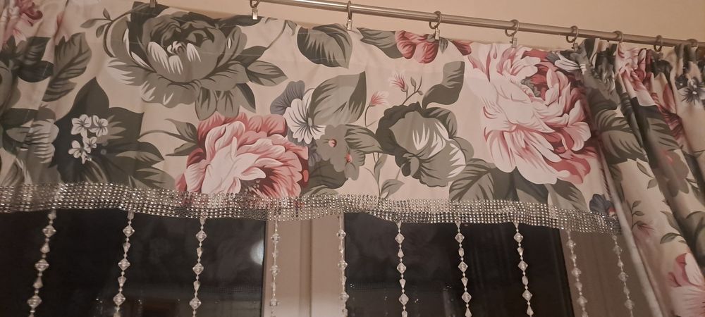 Firanki koralikowe ze zasłonkami