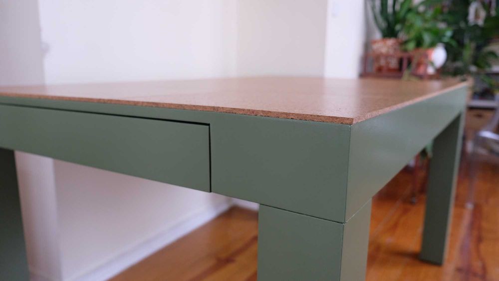 Mesa de jantar extensível verde e tampo cortiça - original e robusta