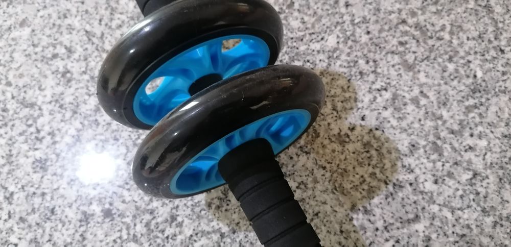 Rolo de abdominais novo a estrear