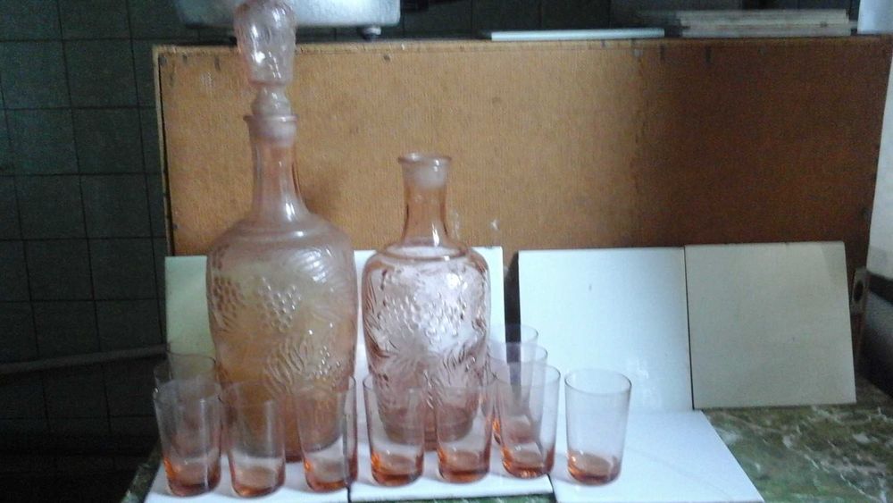 Графіни штофм для напоїа