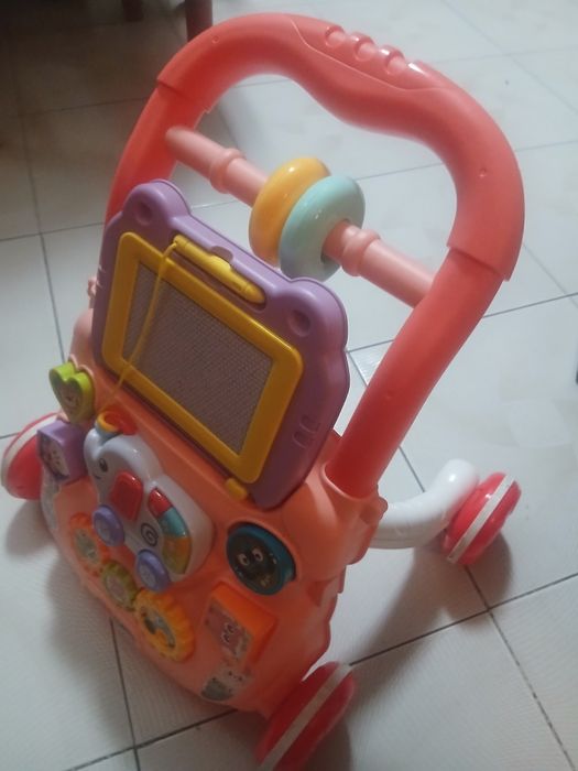 Andador para iniviar andar bébé