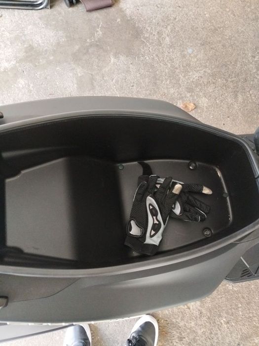 Mota 125  Kymco Sky Town