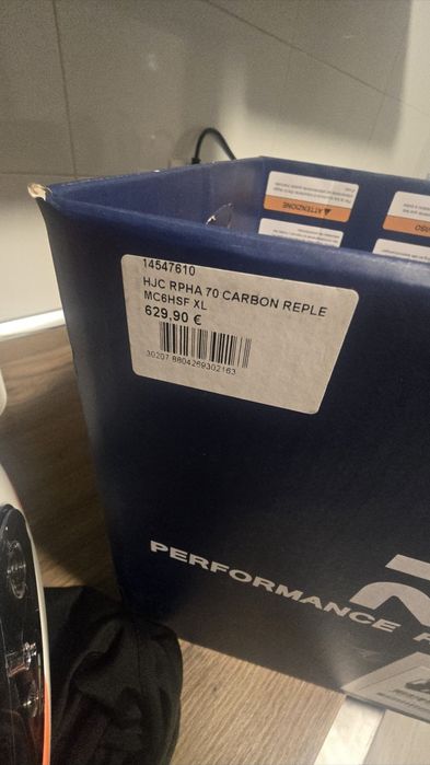 HJC rpha 70 carbono