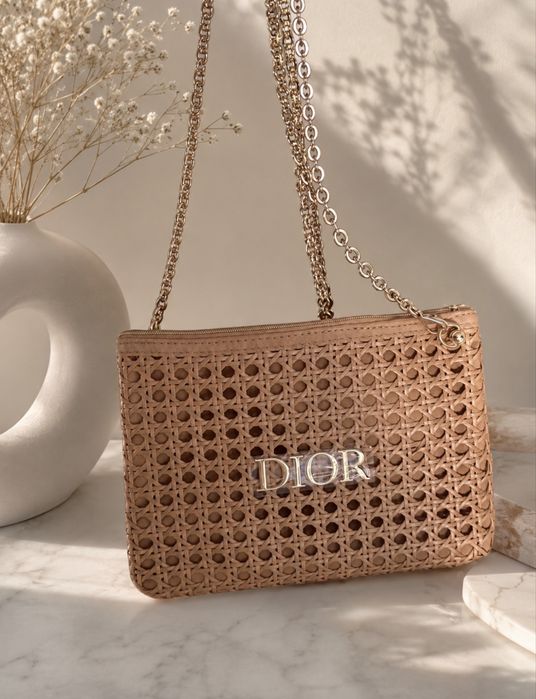 Нова стильна плетена сумочка косметичка Dior діор тренд