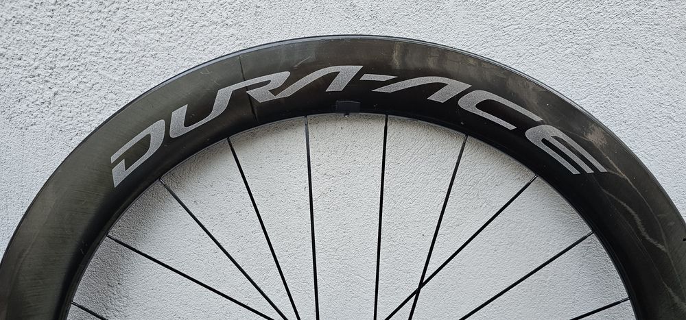 Przednie karbon. Koło 28 Dura-Ace WH-R9170