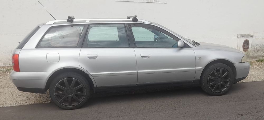Vendo Audi A4 1900 TD