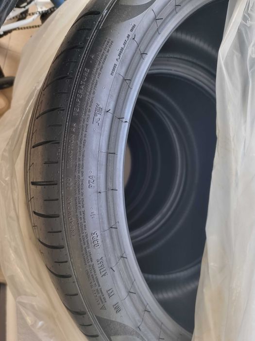 Pirelli P Zero PZ4 NE0 ELECT 22” - Porsche Macan Electric OEM Tires (Full Set)