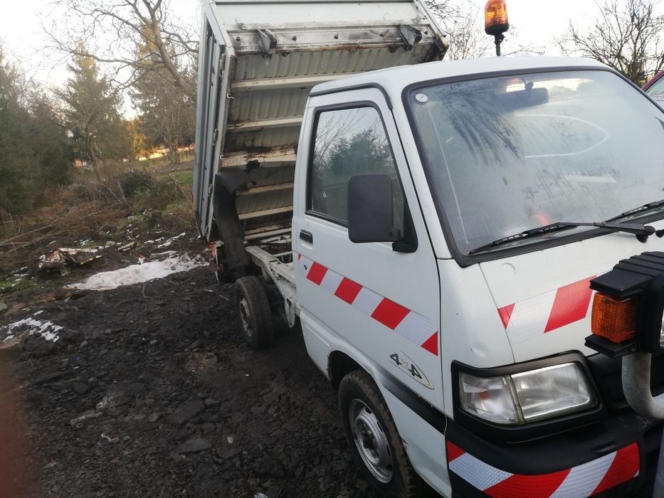 Piaggio 4x4 pług pług piaskarka bieg roboczy