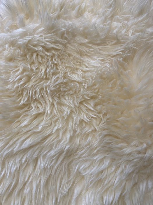 Ozdobna skóra owcza z Nowej Zelandii