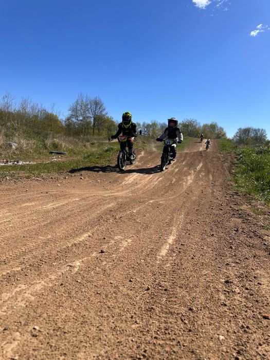 Motorower elektryczny cross dla dzieci
