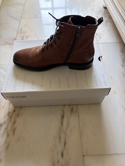 Botas Geox, usadas 2 vezes, com caixa