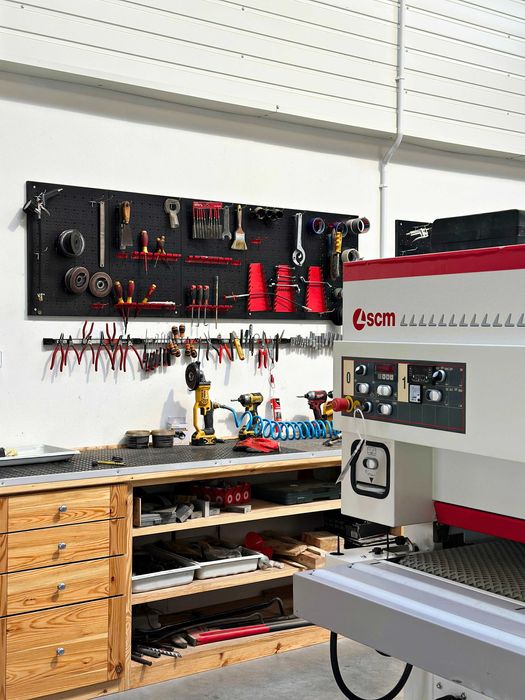 Serwis maszyn stolarskich i przemysłowych