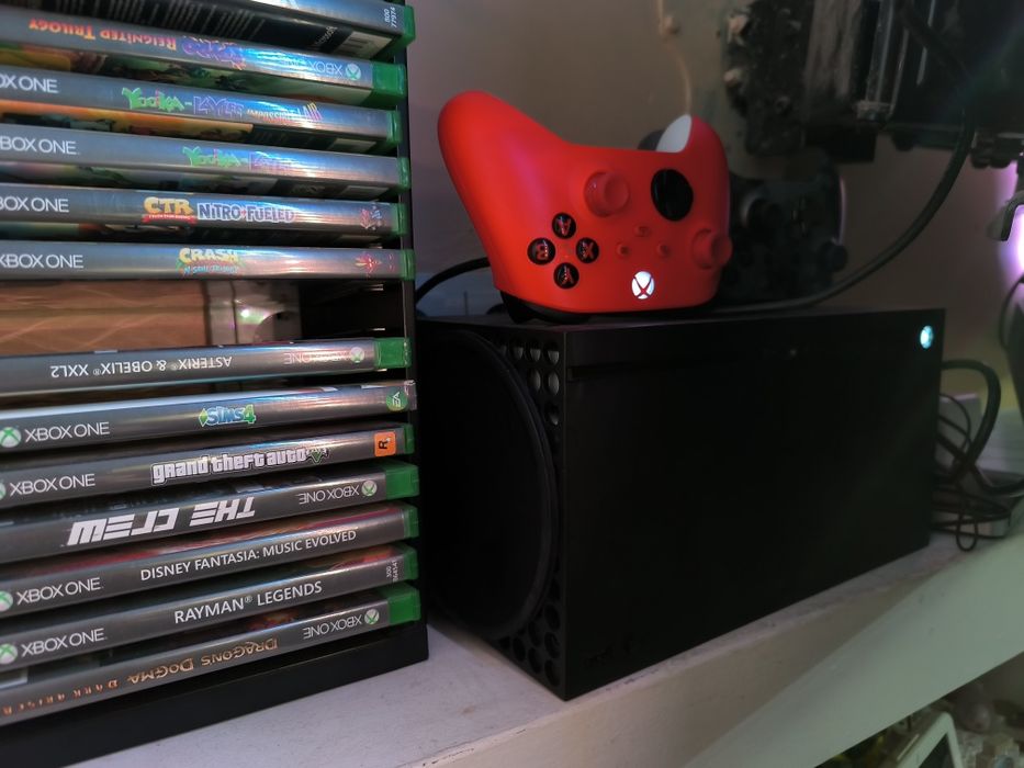 Ixbox seria x dwa pady gry kierownica