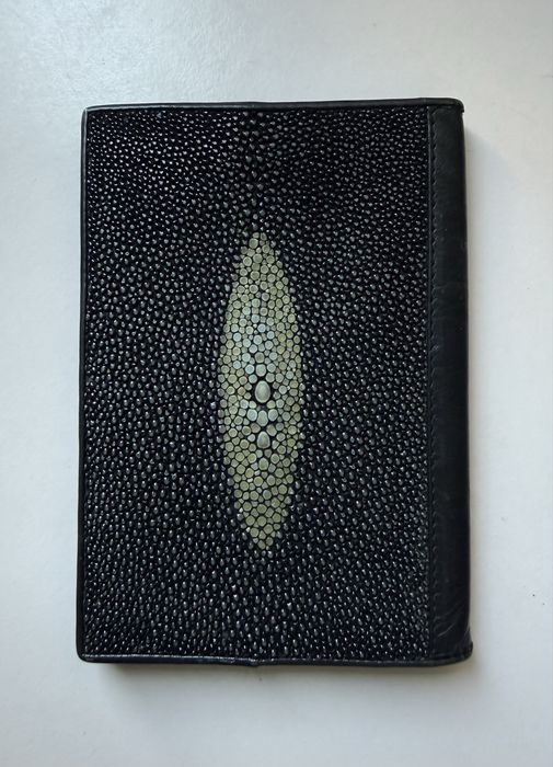 Портмоне, кошелек  и ключница из натуральной кожи ската.