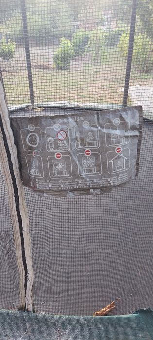 Trampolim 300 jardim