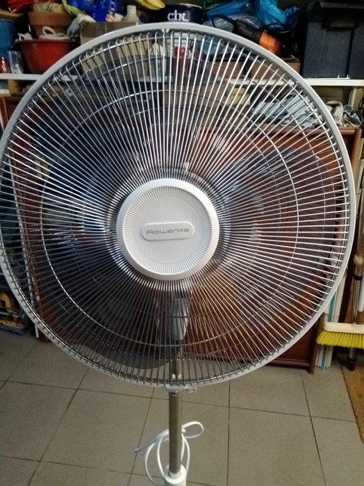 Ventoinha de pé Rowenta VU4410F0