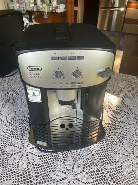 Ekspres De Longhi srebrny