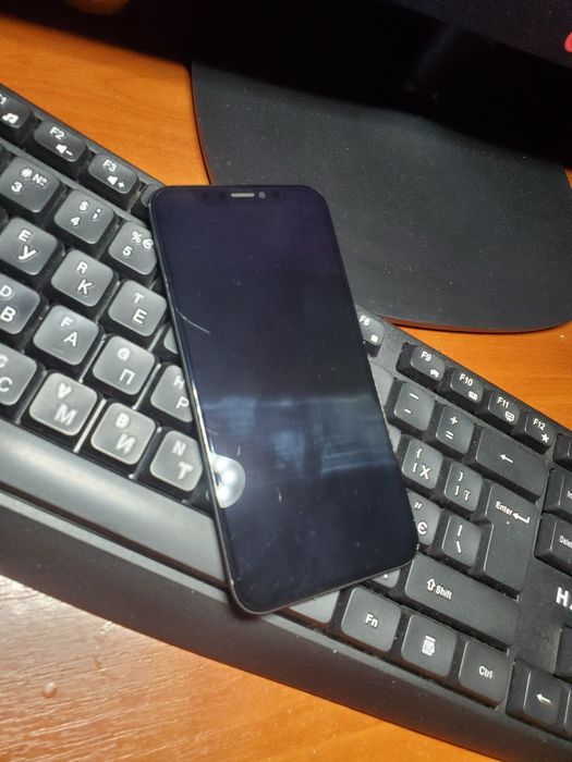 Дисплей iPhone X